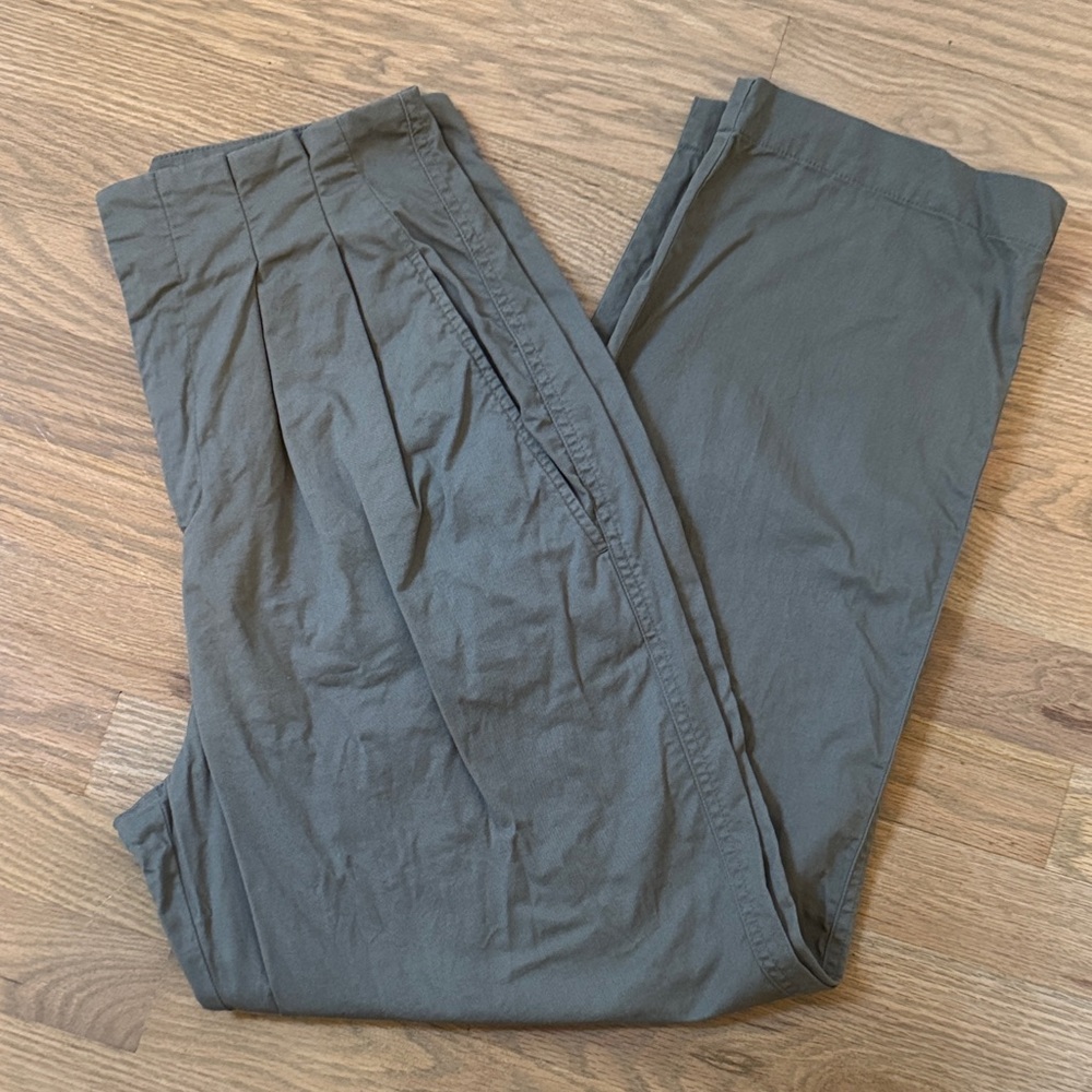 Abercrombie & Fitch Olive Chinos